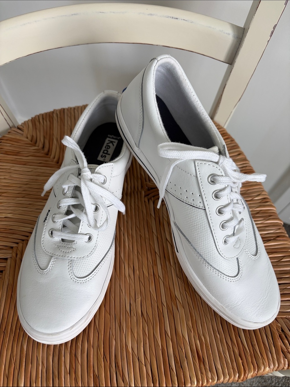 Keds  women’s white Low-Top Leather Sneakers